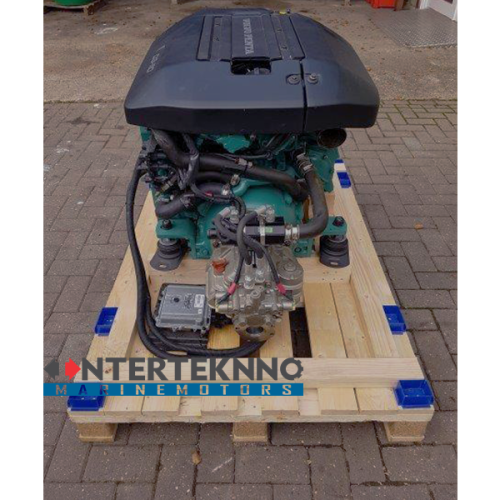 SALE! Volvo Penta D3-110 Marine Diesel Engine 110HP - NEW