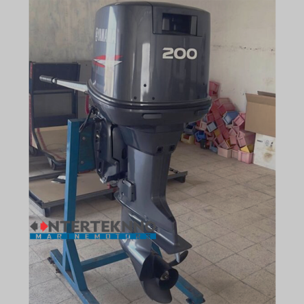 Yamaha 200Hp 2 Stroke Outboard Engine 180 Hours