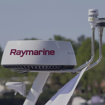 Raymarine QUANTUM 2 Q24D 18&quot; Doppler Radar
